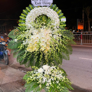 Kệ hoa viếng 80891