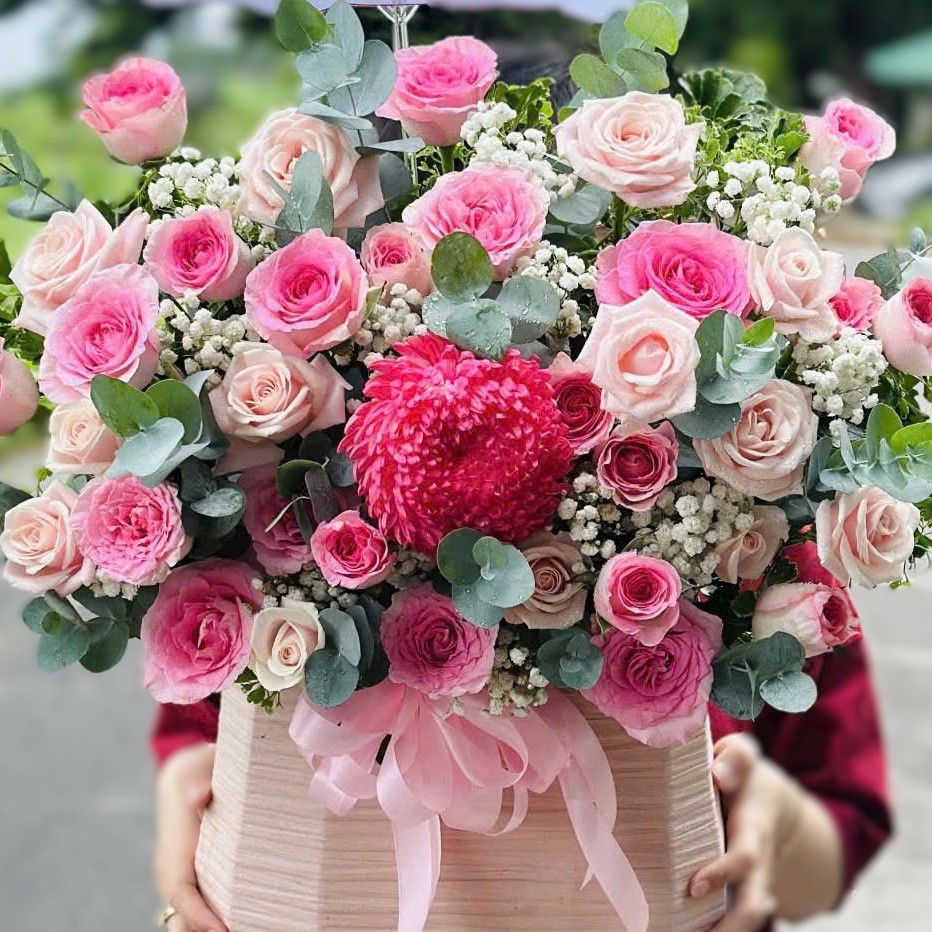 Giỏ Hoa Đa Dạng Tại Shop hoa tươi Nguyễn Minh