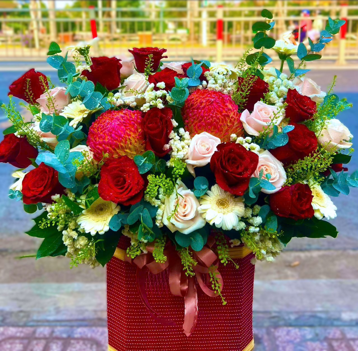 Giỏ Hoa Đa Dạng Tại Shop hoa tươi Nguyễn Minh