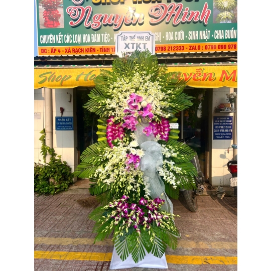 KỆ HOA VIẾNG 31125